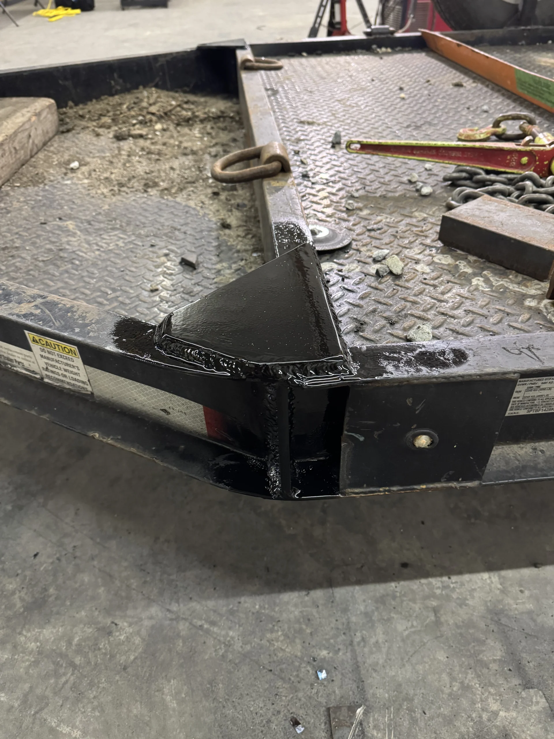 Repair cracks and reinforced trailer